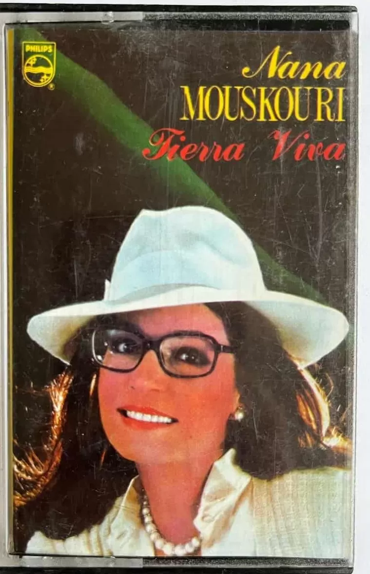 Nana Mouskouri – Tierra Viva cassette usado