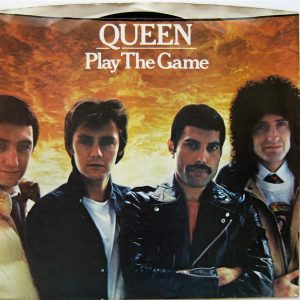 Queen – Play The Game    vinilo single 7″ usado